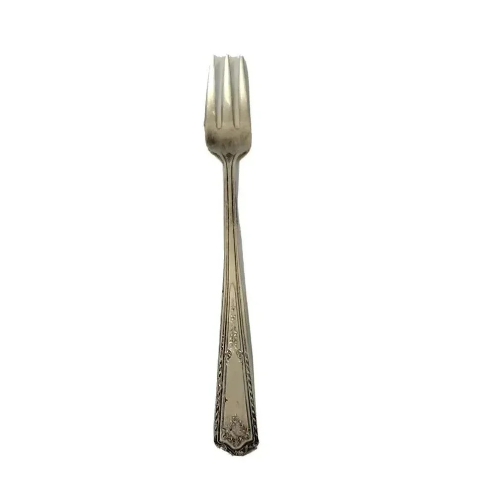 Rogers & Bro A1 Relish Fork Olive Vintage Silverplate 20g 5 1/2"